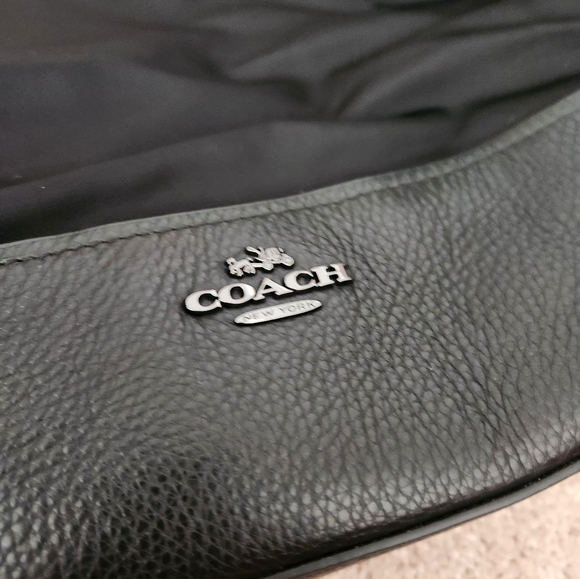 Coach Nylon and Leather bag - Picture 4 of 4